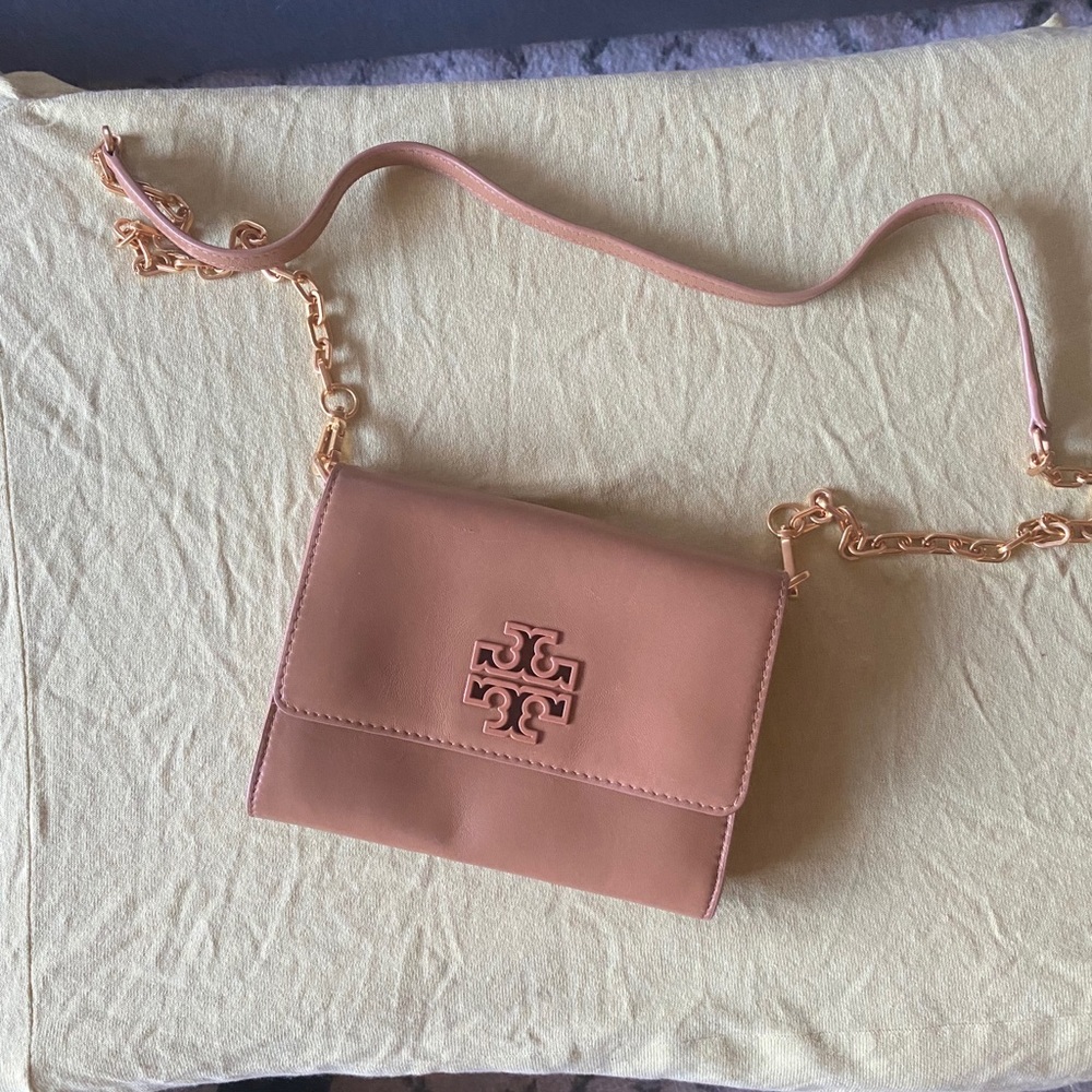 Tory Burch Crossbody Wallet